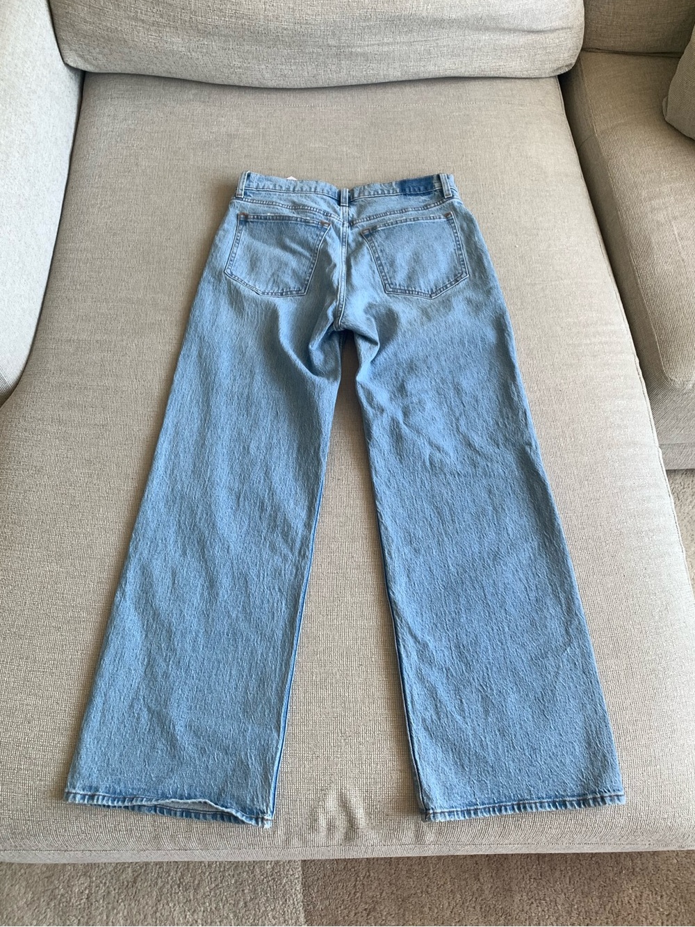 Abercrombie & Fitch The 90s Relaxed High Rise Jean NWT - Picture 8 of 9